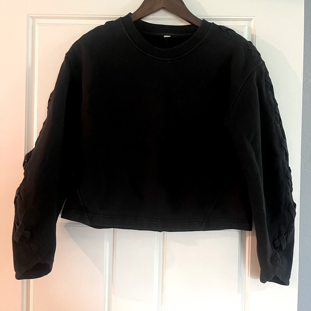 Lululemon Cropped Sweatshirt